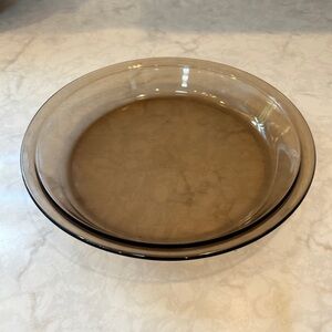 VINTAGE PYREX PIE PLATE- Amber Glass, Round, 10 Inch